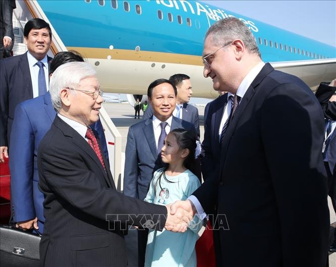 Tổng Bí thư đến Moscow, bắt đầu thăm chính thức Liên bang Nga