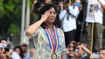Phó Tổng thống Philippines chỉ trích ông Duterte vì định phớt lờ phán quyết Biển Đông