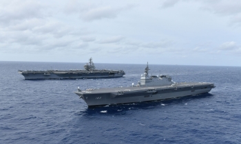 Mỹ điều tàu sân bay tới Biển Đông