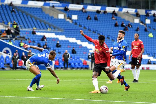 Brighton 2-3 Man Utd: Chiến thắng kịch tính - 7