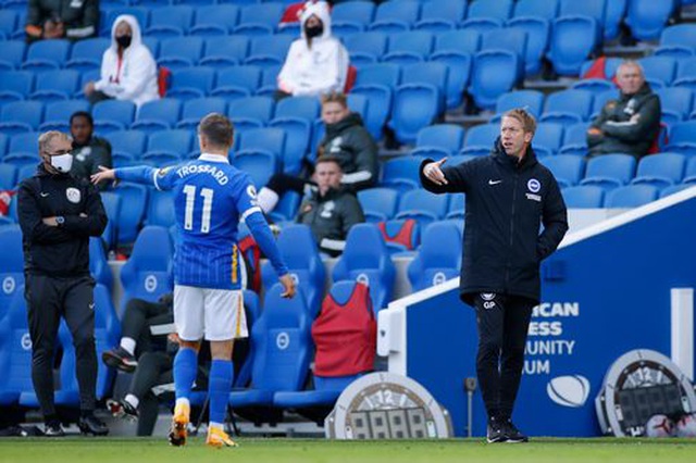 Brighton 2-3 Man Utd: Chiến thắng kịch tính - 14
