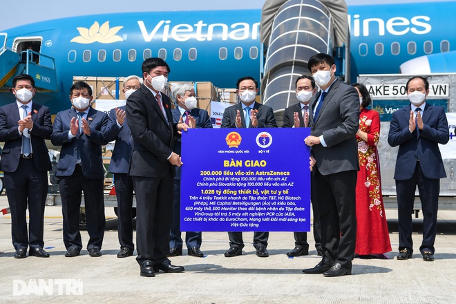 Chủ tịch Quốc hội với kết quả của hoạt động ngoại giao vắc xin tại Châu Âu - 3