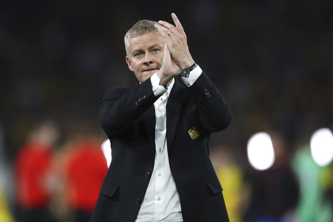 HLV Solskjaer nói gì khi Man Utd thua muối mặt trước Young Boys? - 3