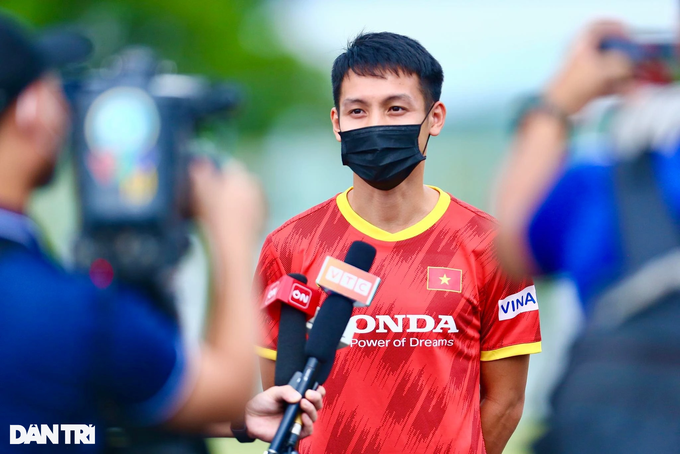 Đội trưởng Hùng Dũng: Các cầu thủ trẻ sẽ có cơ hội tham dự AFF Cup - 2