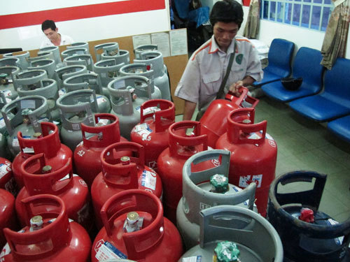 Tranh cãi quanh việc hạ chuẩn điều kiện kinh doanh gas