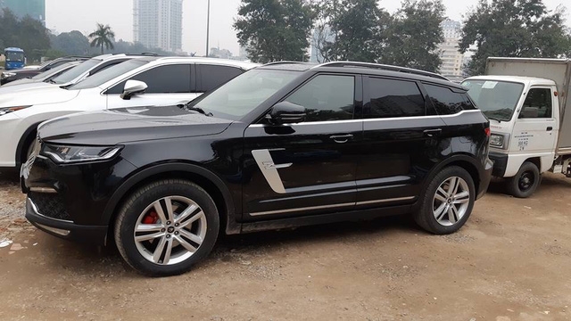 VinFast gia nhập làng xe ô tô; linh kiện Trung Quốc lũ lượt về Việt Nam