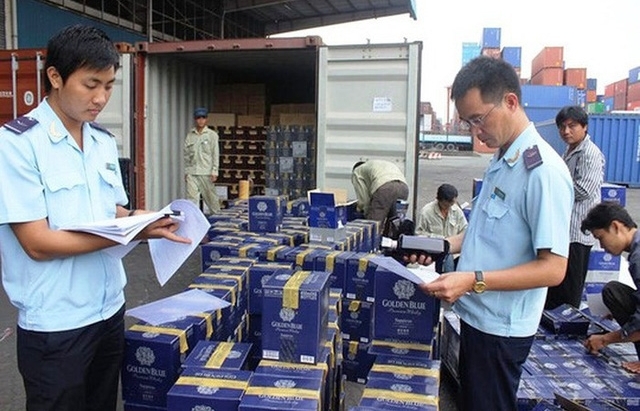 Bị truy thu 2 tỷ đồng vì khai nhập hải quan sai