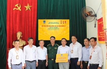 Bảo hiểm PVI chi trả hơn 2 tỷ đồng bảo hiểm cho tàu cá gặp nạn tại Đà Nẵng