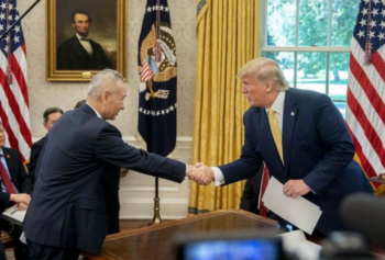 Cái bắt tay khó xua tan “mây đen” bao trùm thương chiến Mỹ - Trung