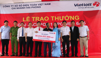 Kiên trì mua một dãy số suốt 1 năm, người đàn ông trúng số 80 tỷ đồng