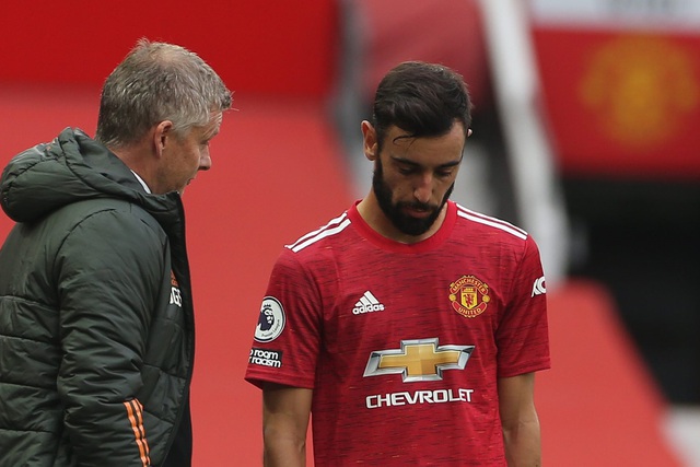 Man Utd thảm bại, HLV Solskjaer xứng đáng bị sa thải? - 5