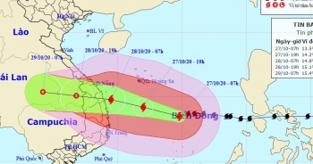 Bão số 9 tiếp tục tăng cường độ, đêm nay nhiều tỉnh miền Trung mưa to