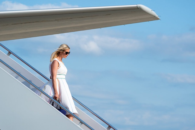 Bầu cử Mỹ 2020: Ái nữ nhà Trump nhập cuộc thuyết phục cử tri trước giờ G - 1