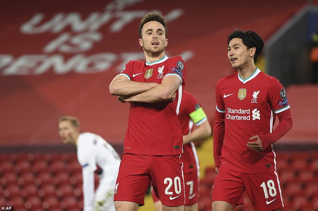 Vượt qua “tí hon”, Liverpool tổn thất lớn về lực lượng - 4