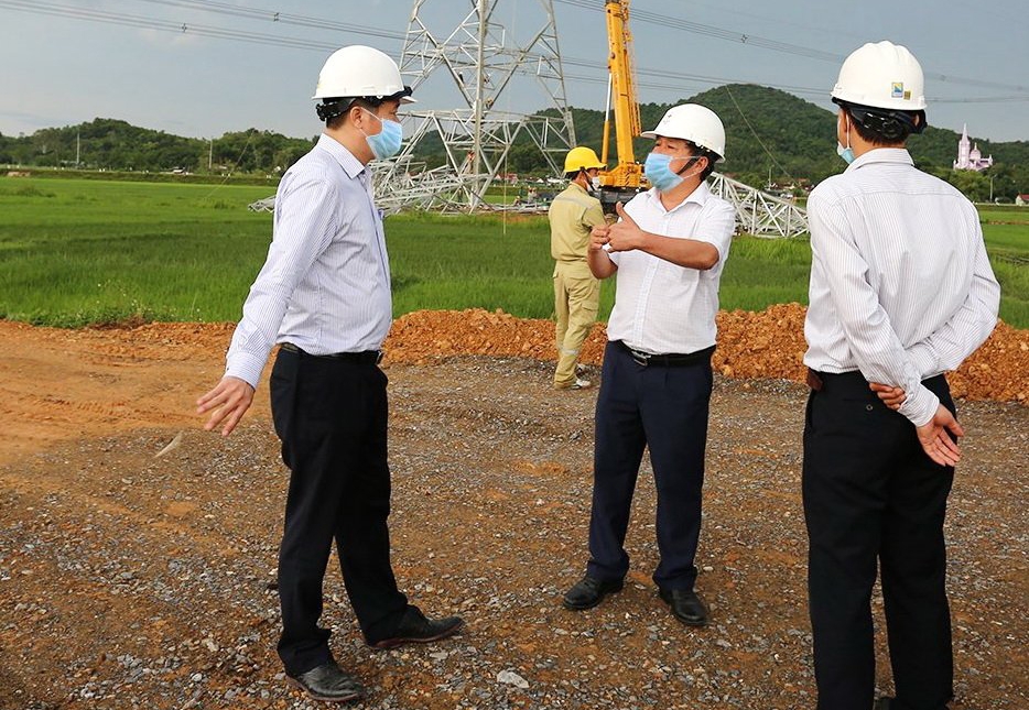 Lưới điện truyền tải khu vực phía Bắc sẵn sàng trước bão số 8