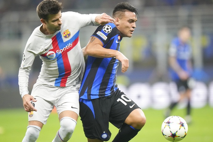 Barcelona thua đau Inter Milan, Bayern Munich giữ mạch toàn thắng - 4