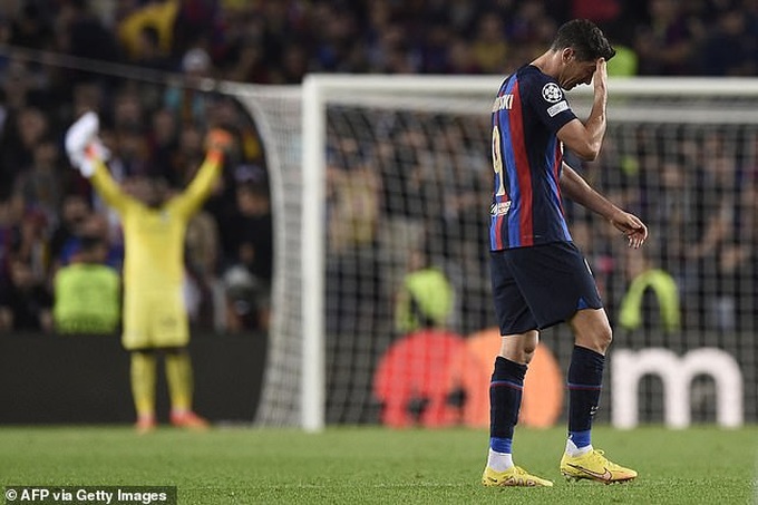 Barcelona hòa nghẹt thở Inter Milan, Bayern Munich giành vé đi tiếp - 4
