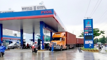 Giá xăng ngày mai (1/11) có thể tăng gần 600 đồng/lít
