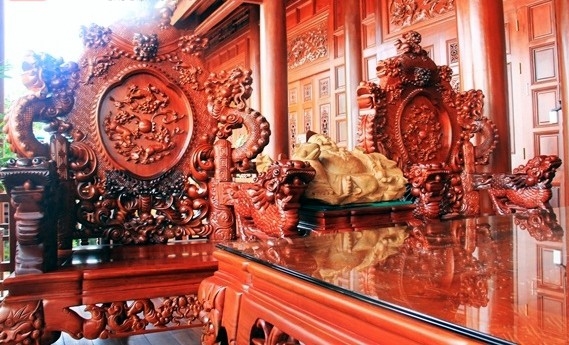 Chiêm ngưỡng những bộ bàn ghế tiền tỷ đại gia mới dám tậu