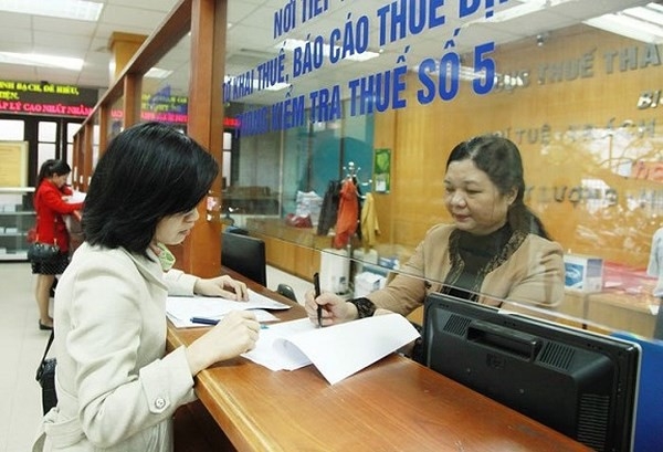 Ngân hàng cung cấp thông tin tài khoản cho thuế: Lo lộ thông tin người dùng?