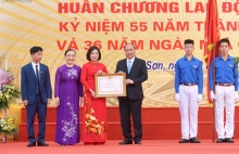 thu tuong mong cac doanh nghiep doanh nhan viet nam tiep noi vinfast