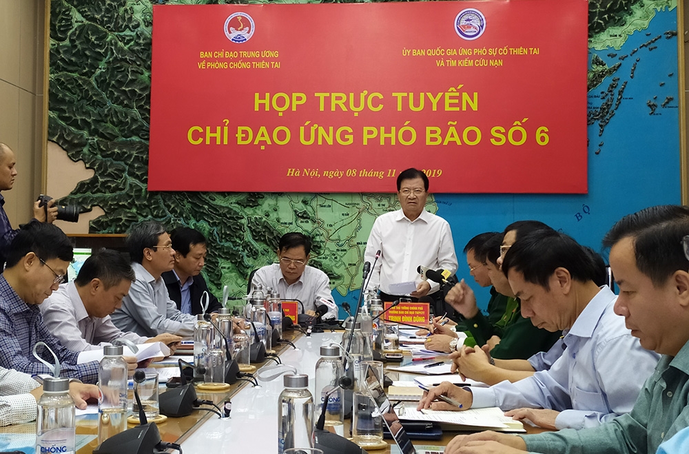 Củng cố lưới điện, đảm bảo vận hành hồ chứa trước bão số 6