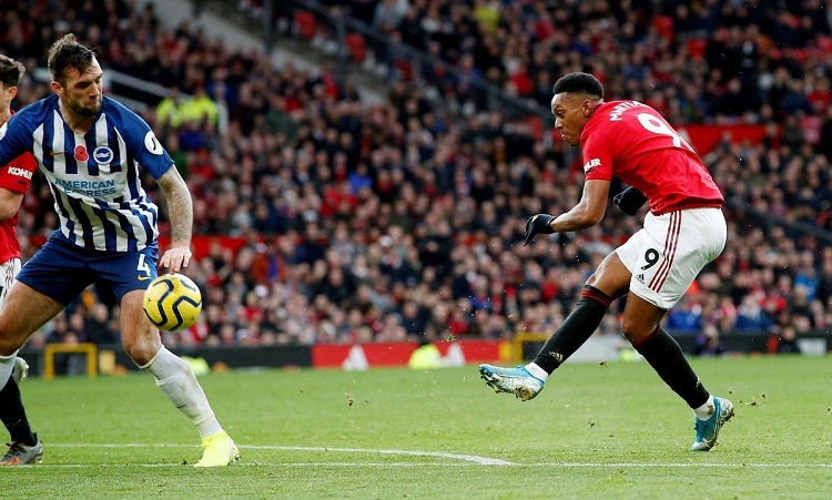 Man Utd dễ dàng vượt qua Brighton