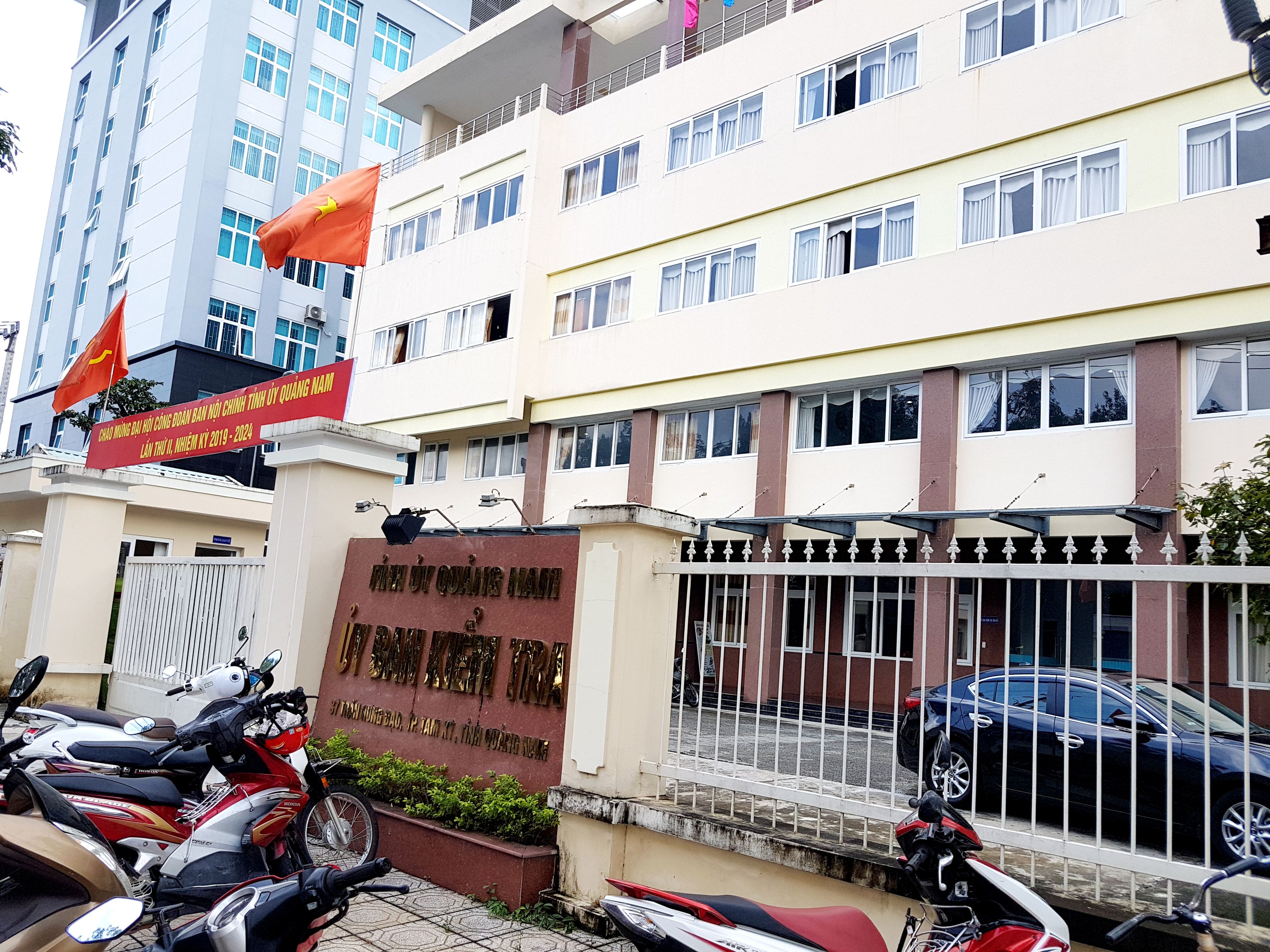 Một cán bộ Ủy ban Kiểm tra Tỉnh ủy Quảng Nam tử vong tại trụ sở