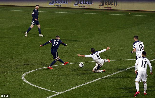 Xác định xong 4 đội bóng cuối cùng dự Euro 2021 - 1