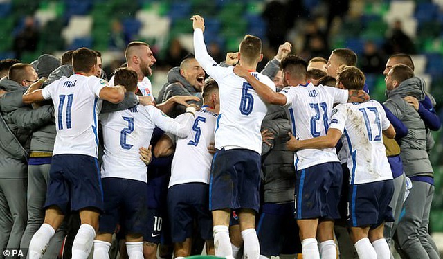 Xác định xong 4 đội bóng cuối cùng dự Euro 2021 - 11
