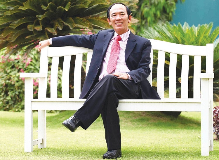 Những doanh nhân nổi tiếng trên thương trường xuất thân từ nhà giáo