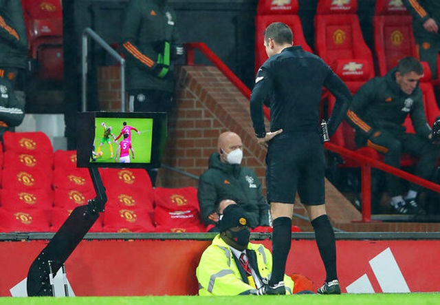 Man Utd thắng tối thiểu trước West Brom nhờ quả phạt đền - 4