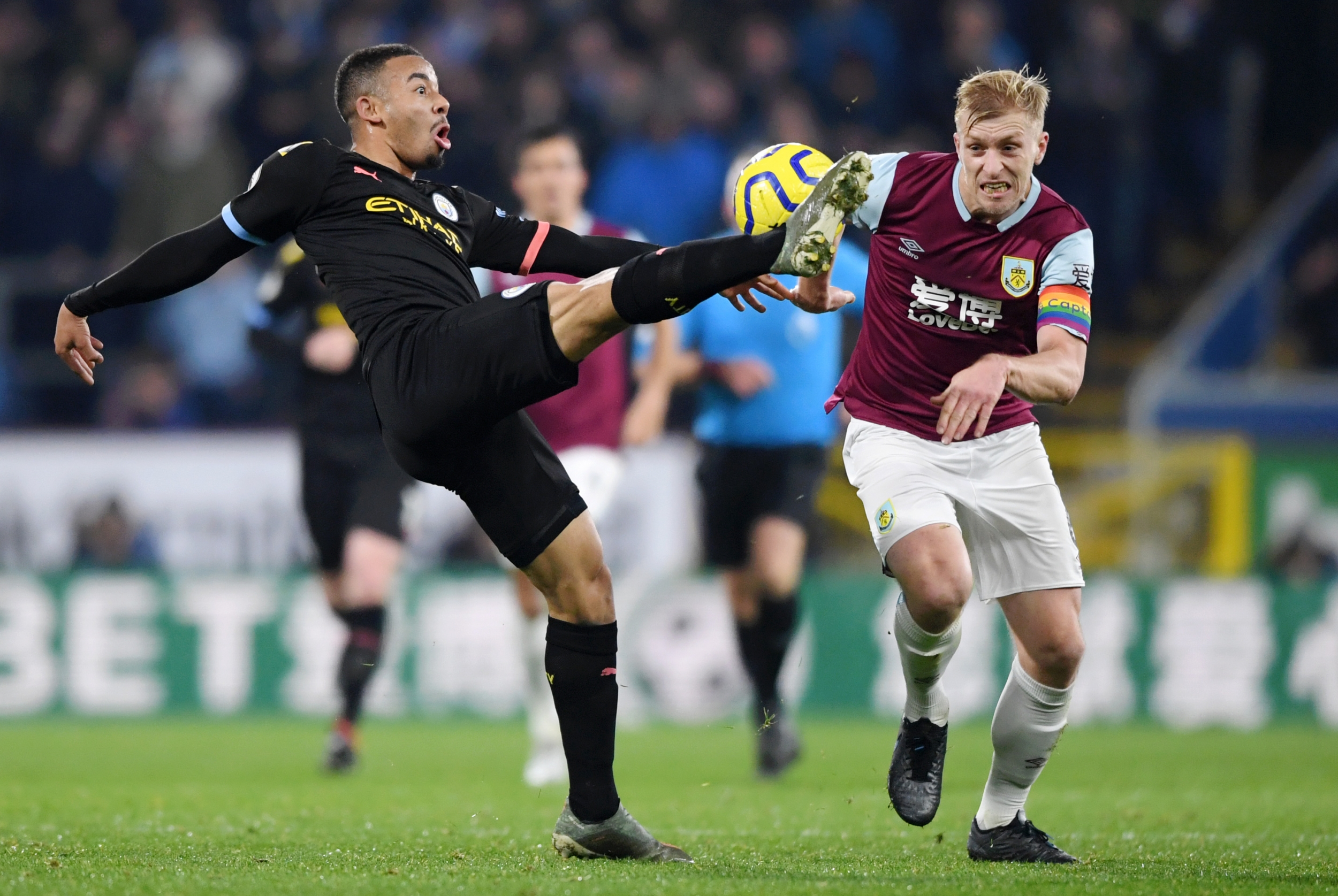 Kênh xem trực tiếp Man City vs Burnley, vòng 10 Ngoại hạng Anh 2020-2021