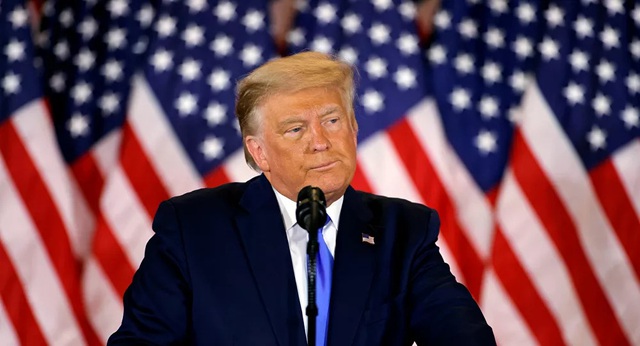 Ông Trump nói hơn 1 triệu phiếu bầu ở Pennsylvania từ trên trời rơi xuống - 1