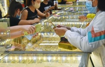 Giá vàng hôm nay 24/11 bất ngờ quay đầu tăng