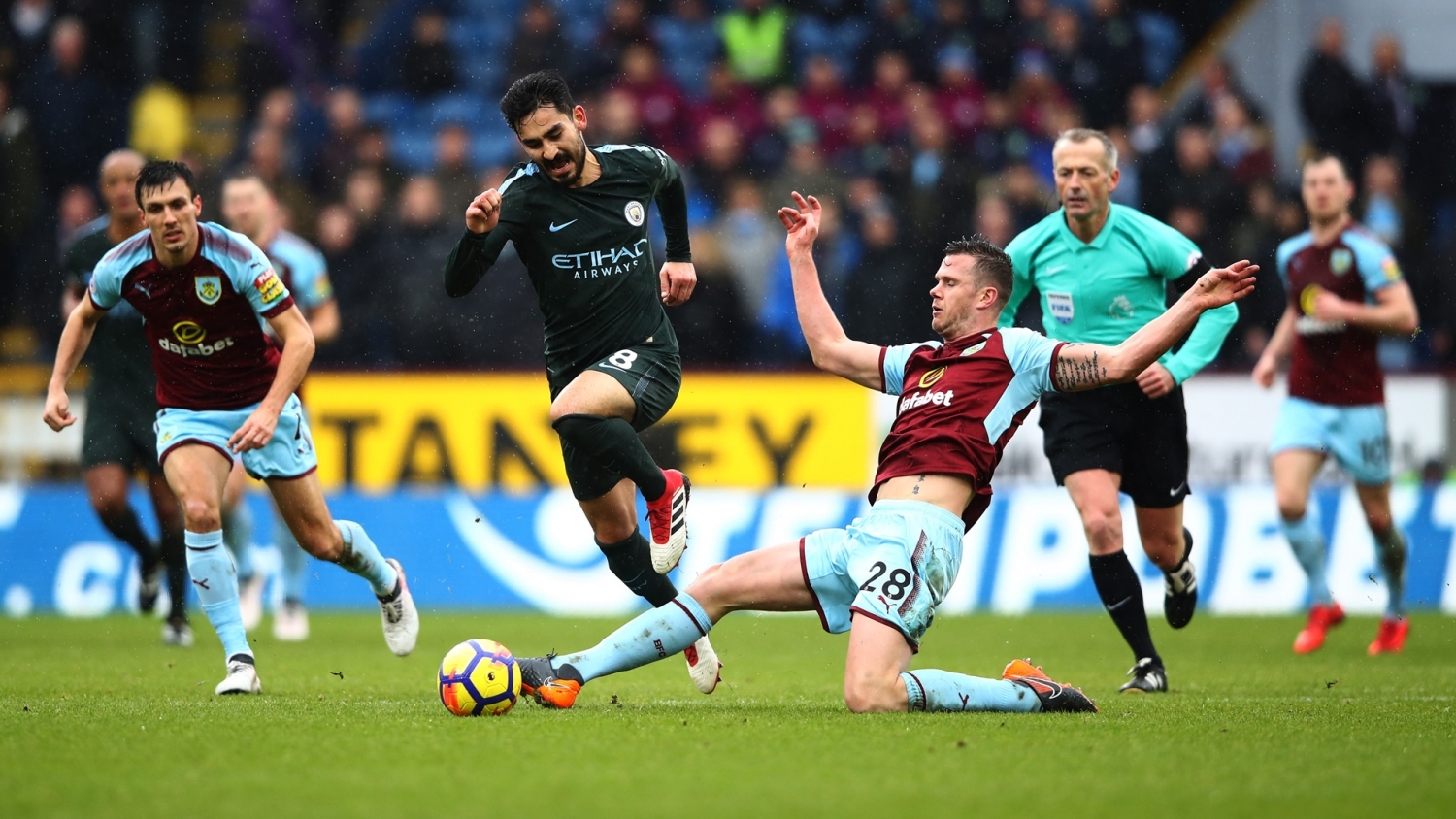 Link xem trực tiếp Burnley vs Man City (Ngoại hạng Anh), 3h15 ngày 4/12