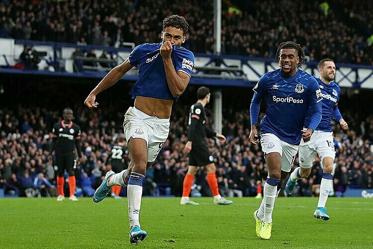 Chelsea thua 1-3 trên sân Everton