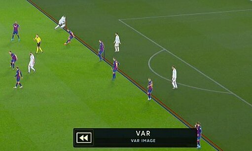 Real chia điểm với Barca
