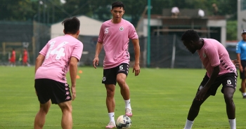 Văn Hậu có nguy cơ lỡ hẹn với AFF Cup 2021