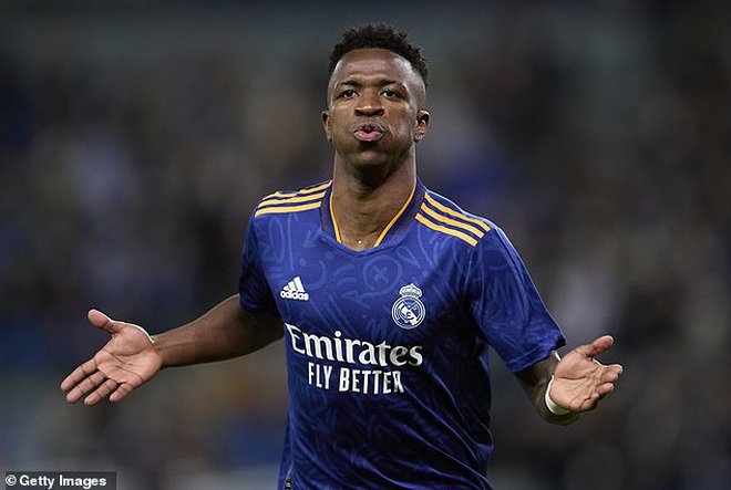 Real Madrid giành 3 điểm trước Sociedad, Barcelona gục ngã dưới tay Betis - 8