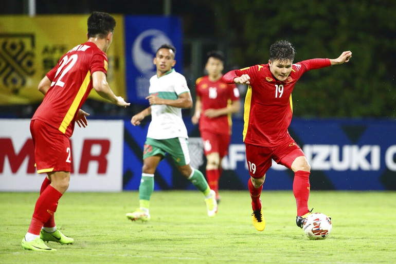 Báo Hàn Quốc: HLV Park Hang Seo đã thua đồng nghiệp Shin Tae Yong - 2