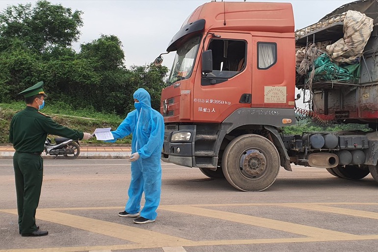 Lại thêm cửa khẩu với Trung Quốc ở Quảng Ninh tạm dừng thông quan - 1