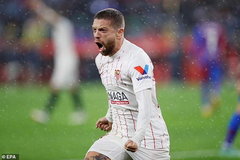 Thi đấu hơn người, Barcelona vẫn chia điểm đầy tiếc nuối trước Sevilla - 2