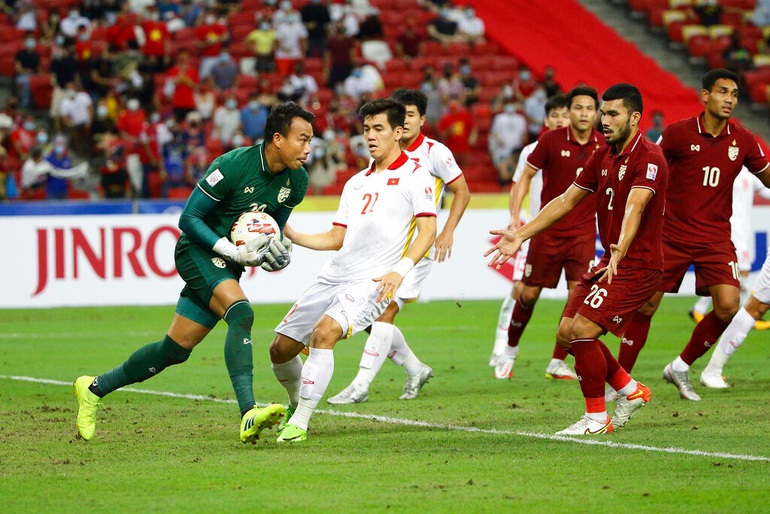 Thủ môn Thái Lan chấn thương nặng, chính thức chia tay AFF Cup - 1