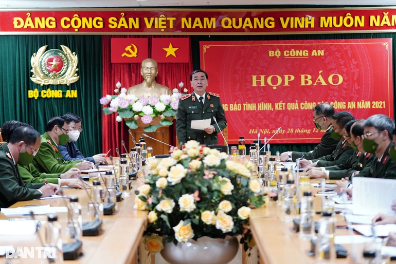 Bộ Công an thông tin kết quả điều tra bước đầu về các nghệ sĩ làm từ thiện - 1