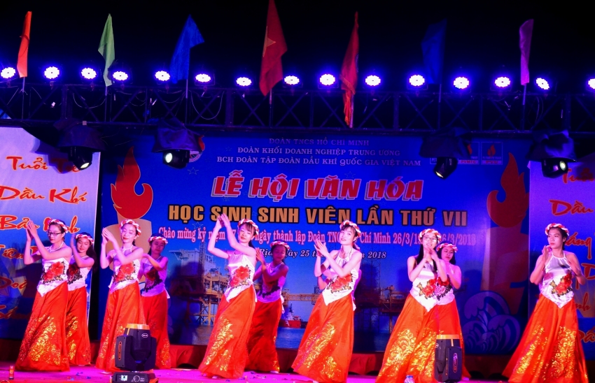 chum anh le hoi van hoa hoc sinh sinh vien dau khi lan thu vii