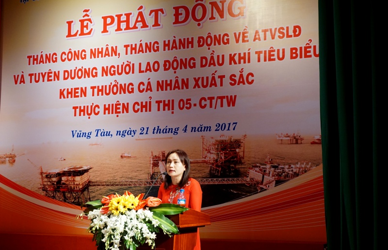 le phat dong thang cong nhan va tuyen duong nguoi lao dong dau khi tieu bieu