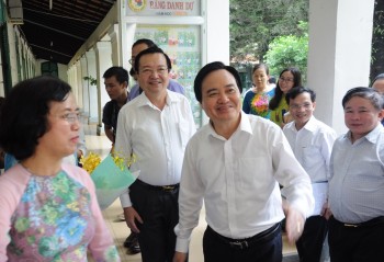 Bộ trưởng Bộ GD-ĐT đề nghị TPHCM có đề án tổng thể phát triển giáo dục