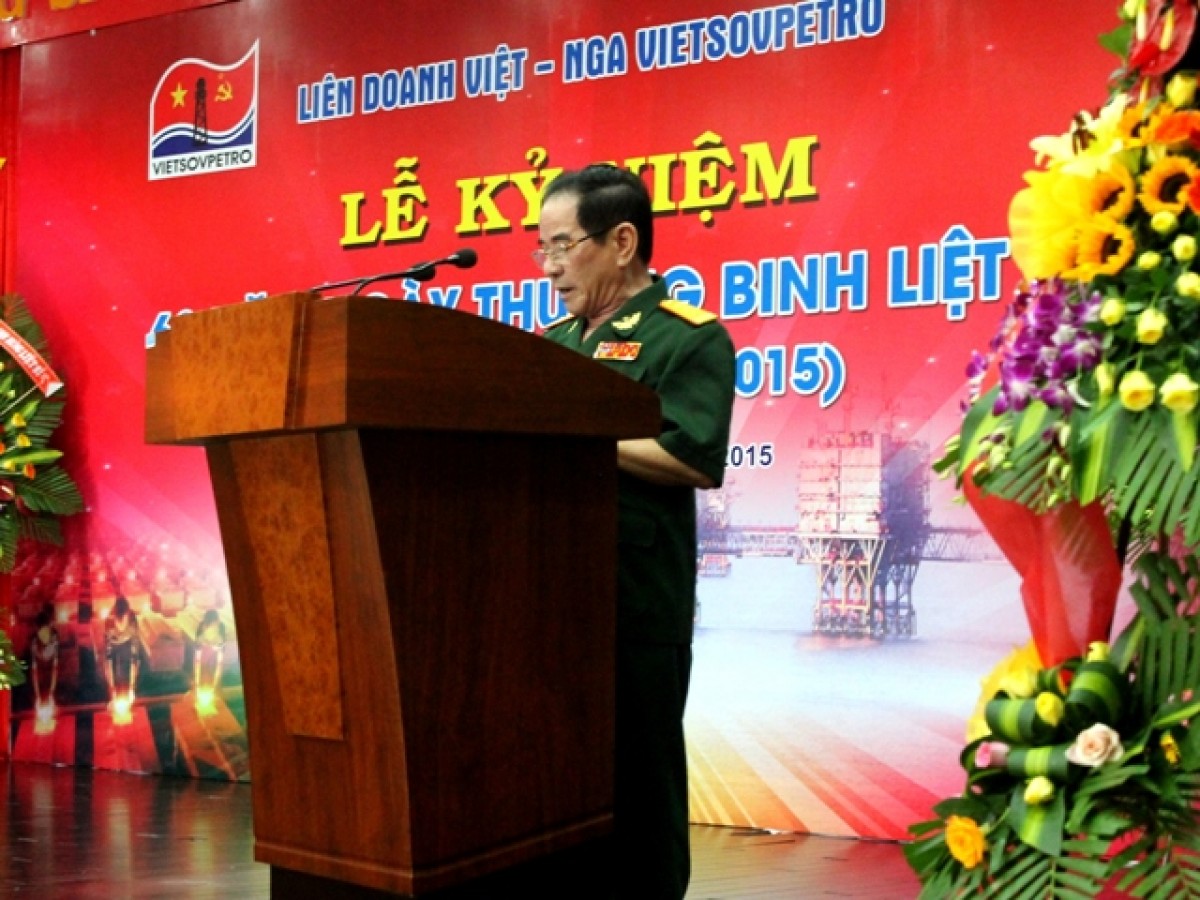 Vietsovpetro kỷ niệm 68 năm Ngày Thương binh liệt sỹ