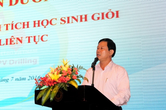 pv drilling tuyen duong cac chau co thanh tich hoc tap xuat sac